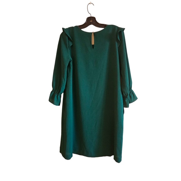 Solid green dress - Picture 1 of 2